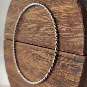 B2231 silver tone braided rope‎ bracelet estate